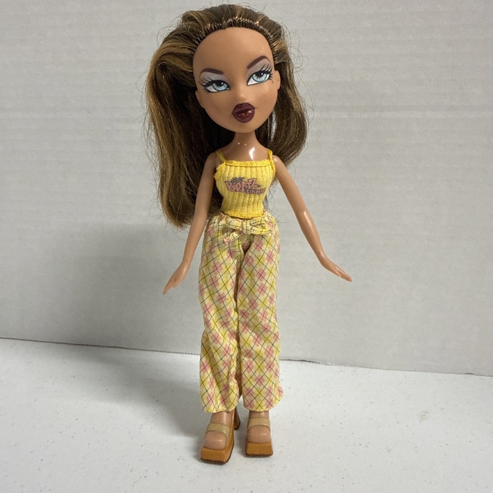 Bratz YASMIN 9.5" Fashion Doll Vintage